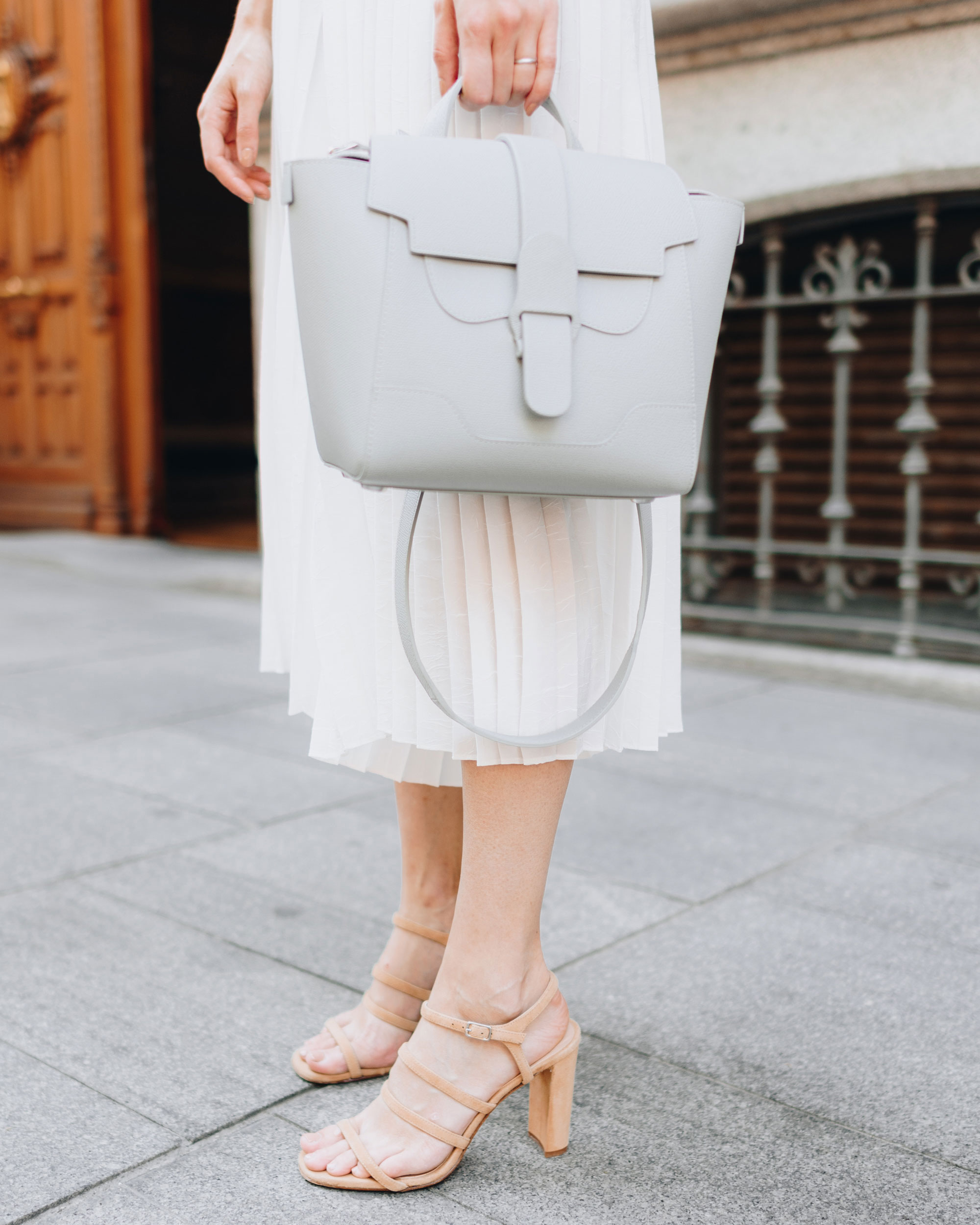 Senreve Maestra Bag Review - Elle Blogs